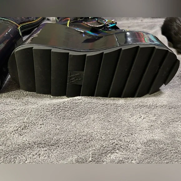 YRU Dune Mushroom Holographic Platform Boots Size 9 - Picture 7 of 9